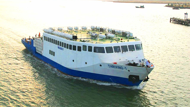 Đi tàu hoặc phà để đến thăm Đảo Phú Quốc