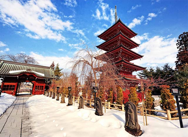 Ghé thăm cụm đền chùa Nikko xứ hoa anh đào