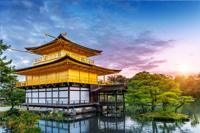 Ngôi đền nổi tiếng Kinkaku-ji  của Nhật