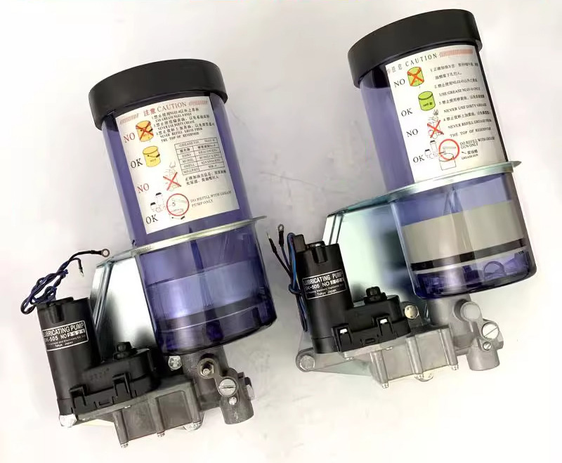 Bảo dưỡng máy bơm mỡ bằng điện SK505BM nơi khô thoáng