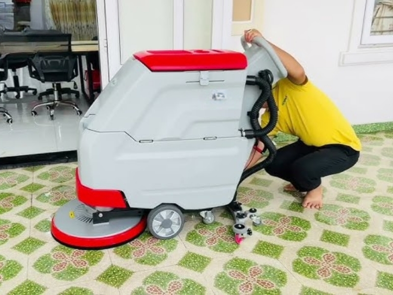 Kenper Flexi 615B sở hữu motor công suất mạnh mẽ